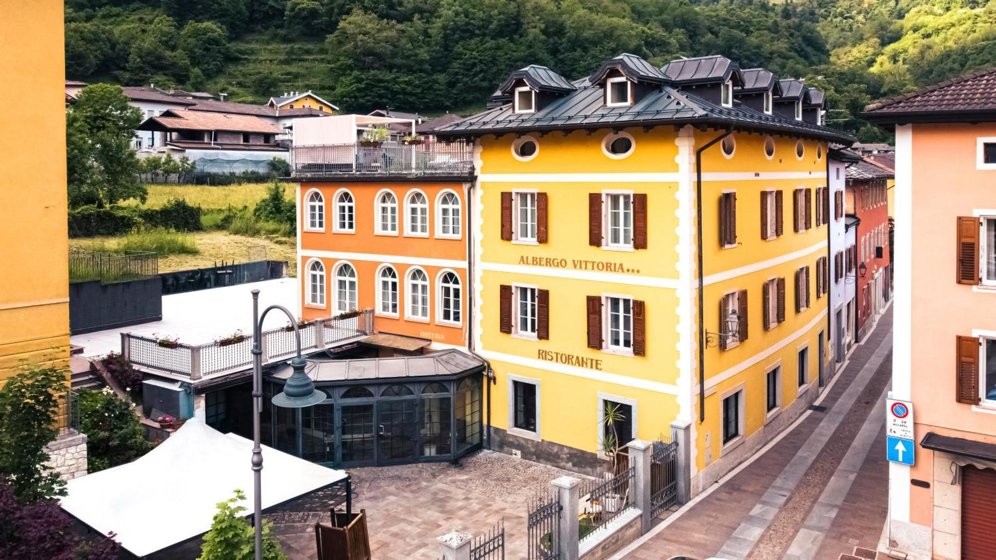 Hotel Vittoria Roncegno Екстериор снимка