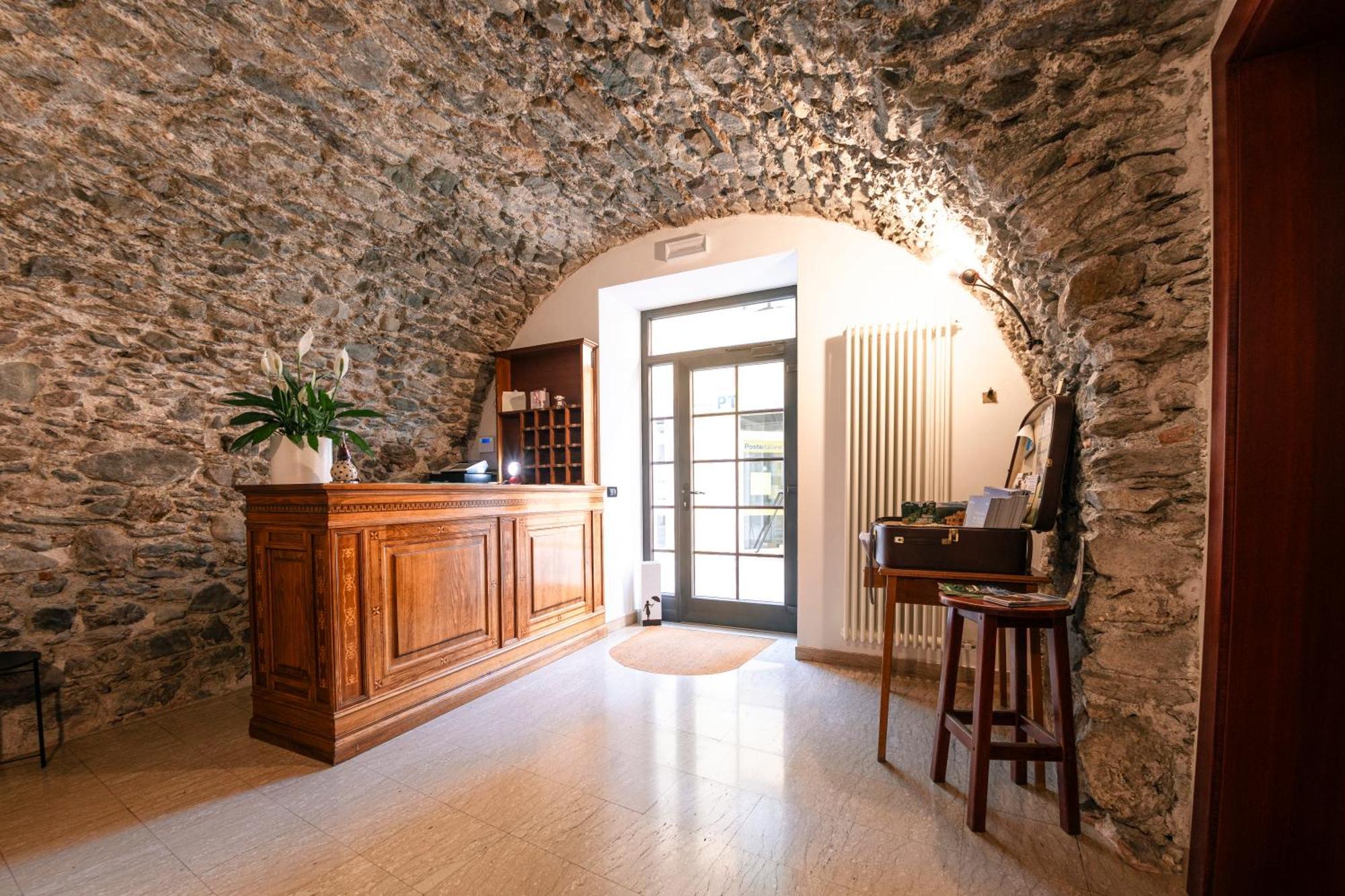 Hotel Vittoria Roncegno Екстериор снимка