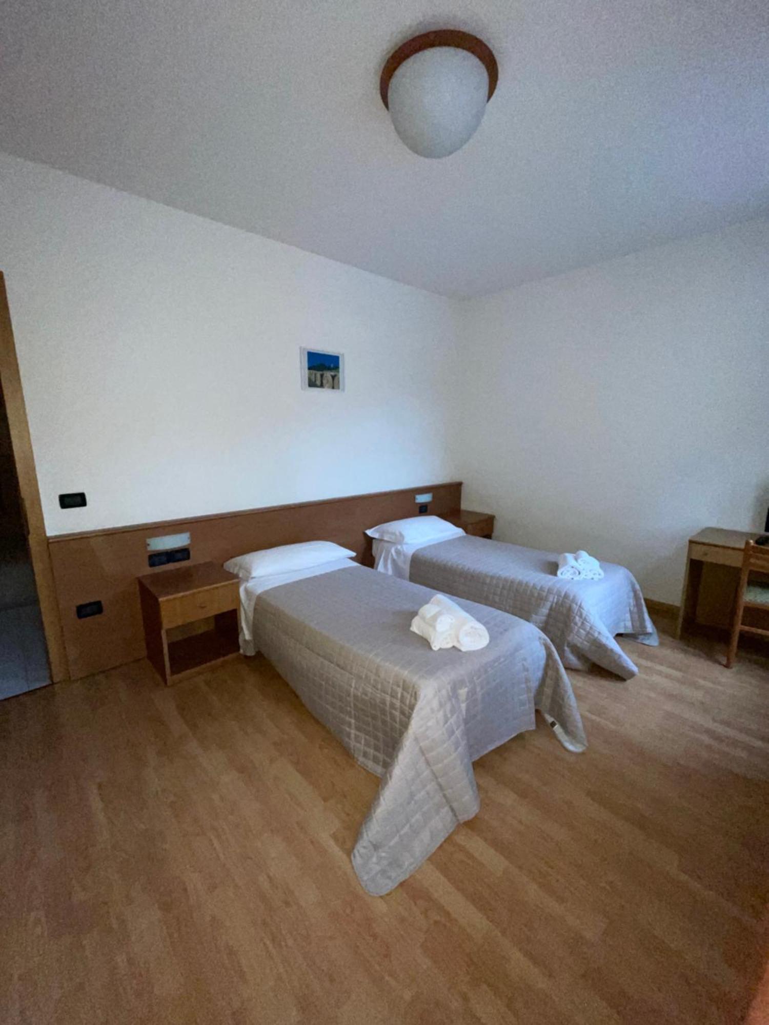 Hotel Vittoria Roncegno Екстериор снимка